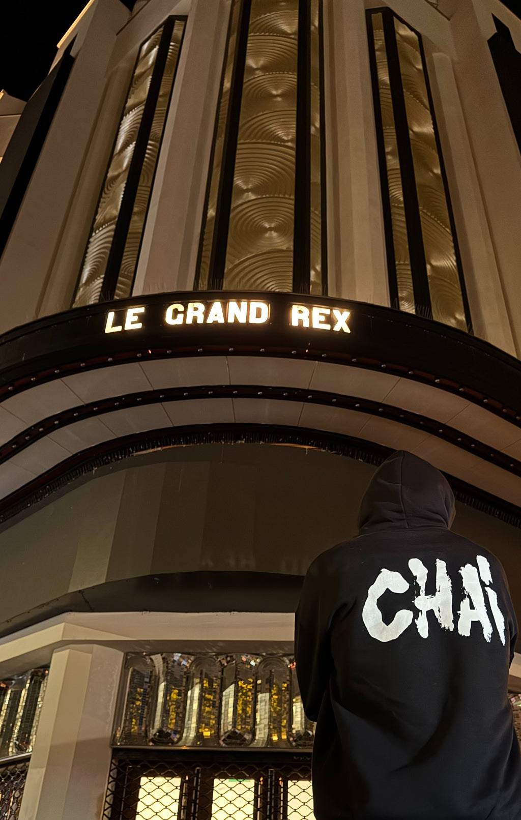 Hoodie officiel CHAI, détail