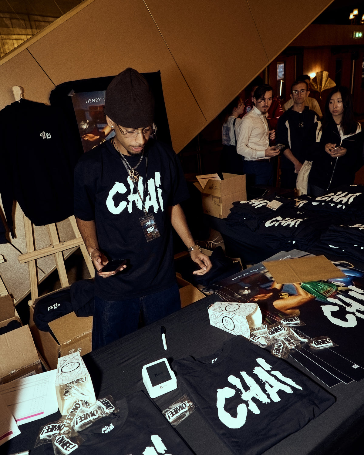Tee-shirt officiel CHAI, autre vue